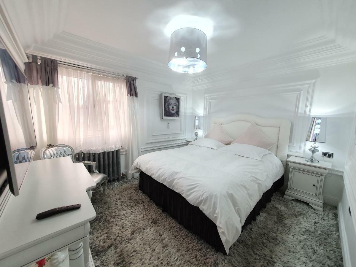 President Hotel Плоещ Екстериор снимка